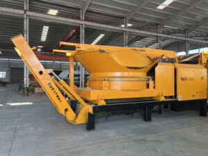 Tub grinder assembled in the WeiDong factory workshop